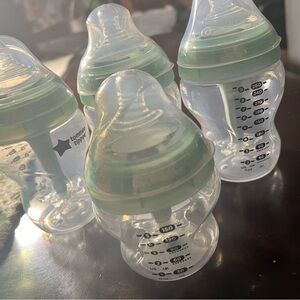 Brand new Tommee Tippee bottles. Never been used just taken out of the 📦